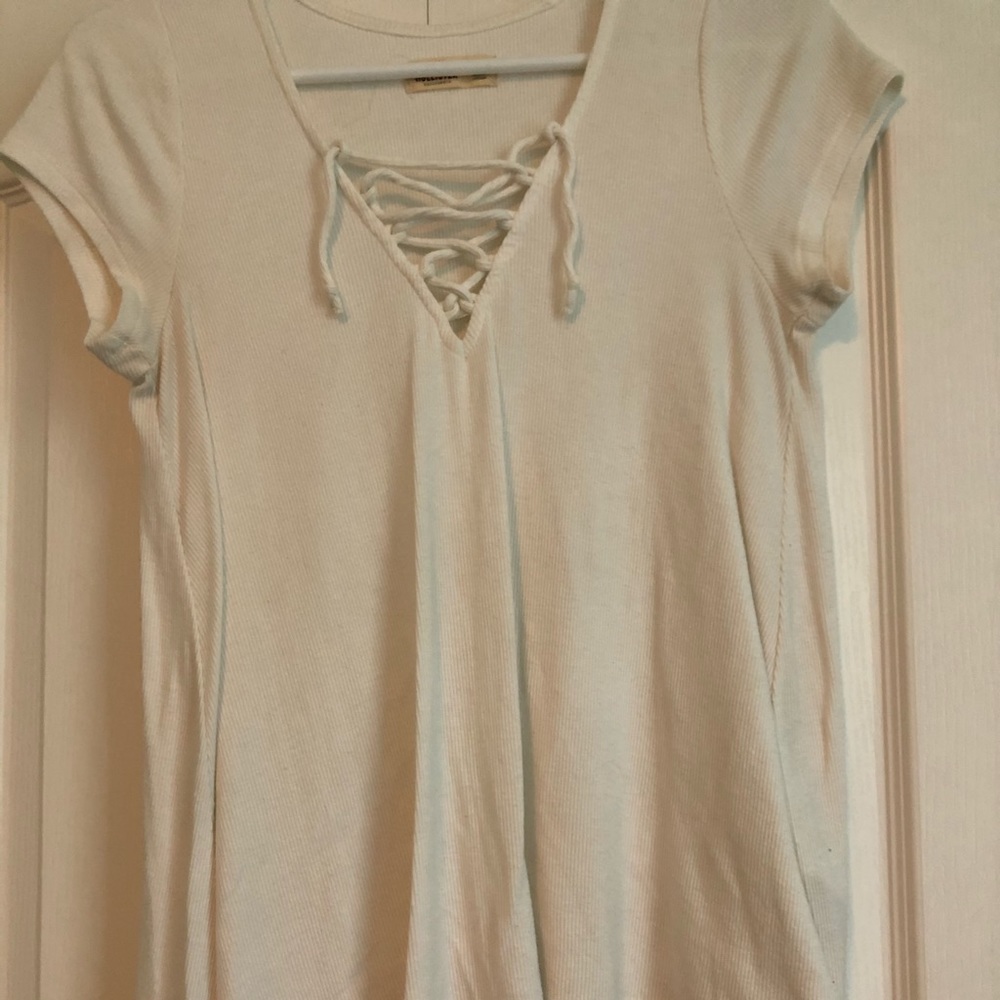 hollister lace up tee